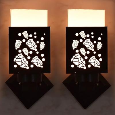 WALL LAMP
